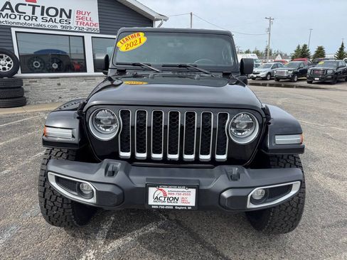 Used 2021 Jeep Wrangler Unlimited Sahara AWD/4WD image 8