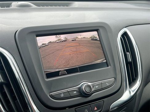 Used 2023 Chevrolet Equinox LT image 13