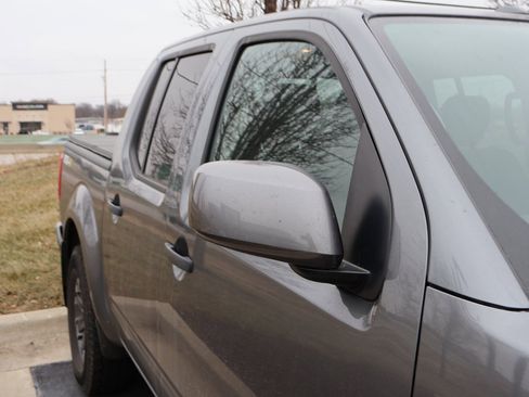 Used 2018 Nissan Frontier PRO-4X image 7