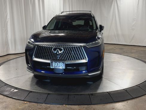 Certified 2026 INFINITI QX60 Luxe w/ Cargo Package AWD/4WD image 8