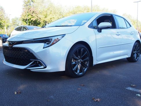 Used 2024 Toyota Corolla XSE image 3