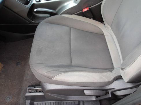 Used 2014 Ford Escape S FWD image 31