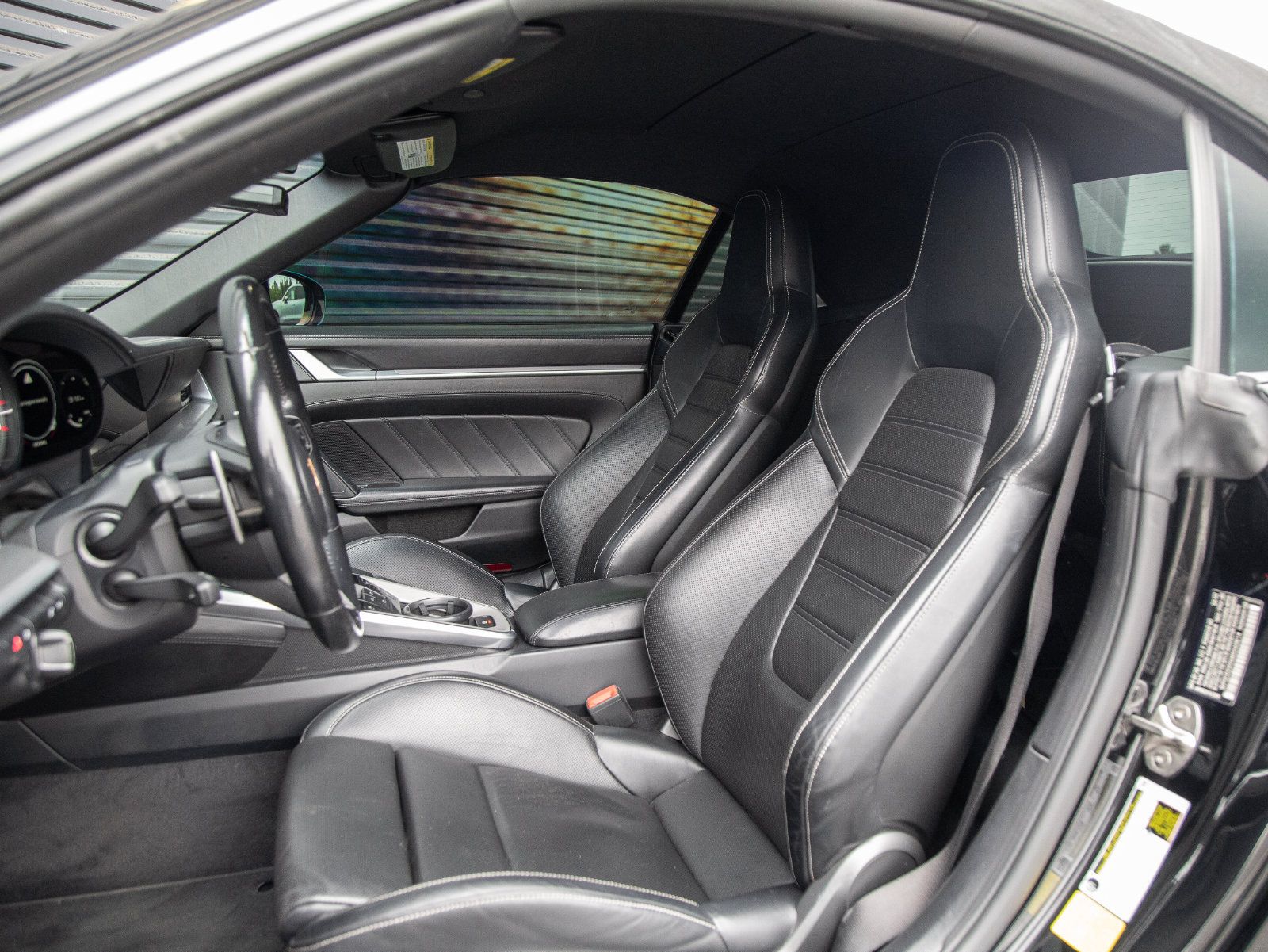 Certified 2022 Porsche 911 Turbo S AWD/4WD image 5