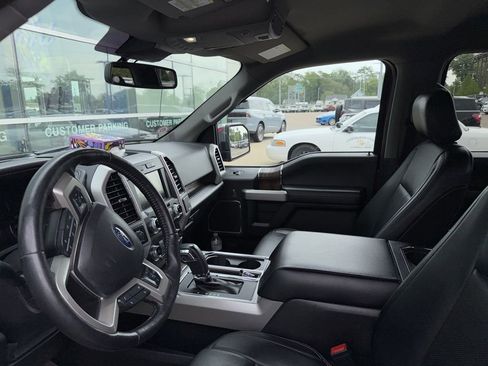 Used 2019 Ford F150 Lariat w/ Equipment Group 502A Luxury AWD/4WD image 12