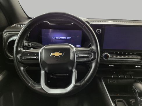 Used 2024 Chevrolet Colorado LT w/ LT Convenience Package II image 5