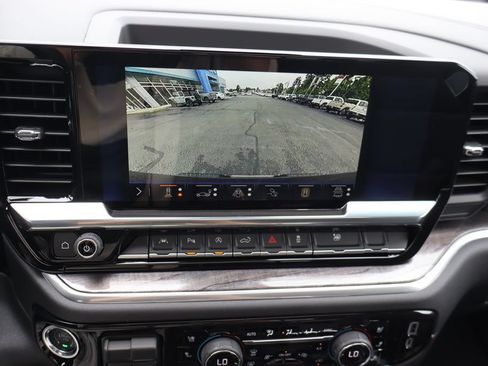 New 2026 Chevrolet Silverado 1500 LTZ w/ LTZ Premium Package AWD/4WD image 11