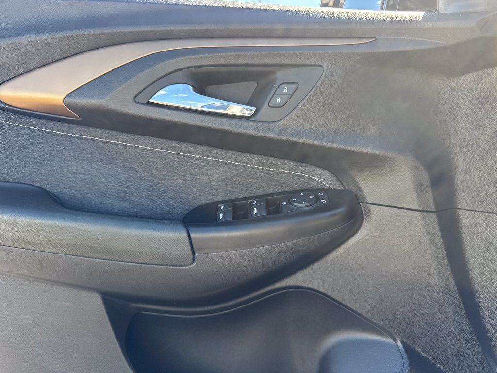 Used 2022 Chevrolet TrailBlazer ACTIV w/ Convenience Package FWD image 16