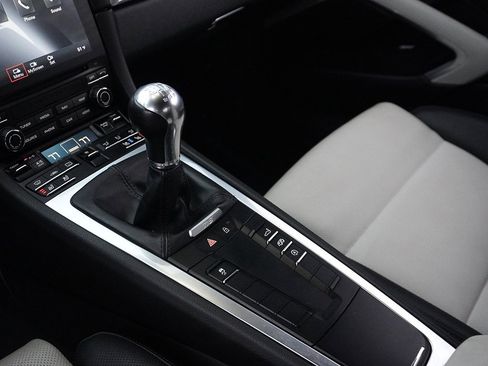 Used 2019 Porsche 718 Cayman S image 54