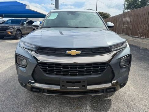 Used 2021 Chevrolet TrailBlazer ACTIV w/ Sun and Liftgate Package AWD/4WD image 2