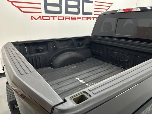 Used 2019 Ford F150 Lariat RWD image 11