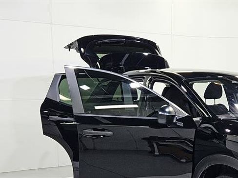 Used 2025 Nissan Kicks S FWD image 29