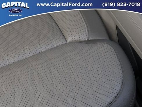 New 2026 Ford F250 Platinum w/ Platinum Plus Package AWD/4WD image 16