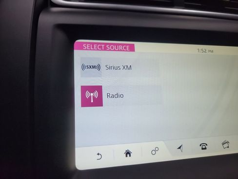 Used 2020 Jaguar E-PACE Checkered Flag image 32