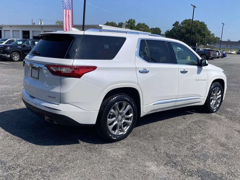 Used 2019 Chevrolet Traverse Premier AWD/4WD image 6