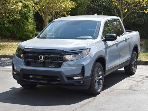 New 2025 Honda Ridgeline Sport image 3