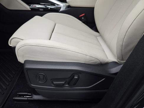 New 2025 Audi Q5 Premium Plus image 28