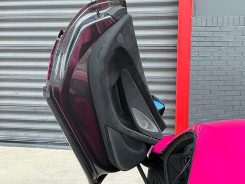 Used 2019 McLaren 600LT RWD image 19