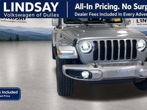 Used 2021 Jeep Wrangler Unlimited Sahara AWD/4WD image 5