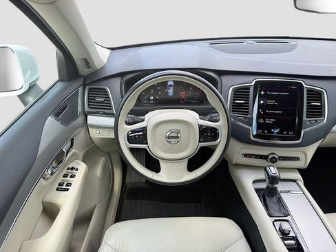 Used 2021 Volvo XC90 T5 Momentum w/ Climate Package FWD image 17