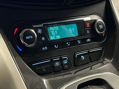 Used 2016 Ford C-MAX Energi SEL image 9