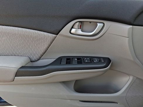Used 2014 Honda Civic LX image 10