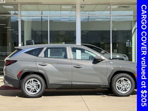 New 2026 Hyundai Tucson SE image 3