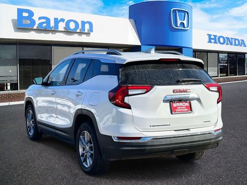 Used 2022 GMC Terrain SLT AWD/4WD image 4
