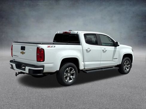 Used 2017 Chevrolet Colorado Z71 AWD/4WD image 5
