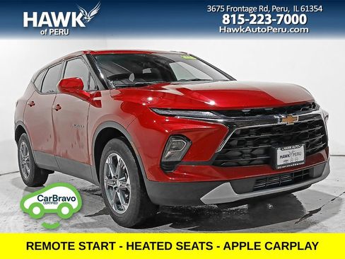 Used 2025 Chevrolet Blazer LT AWD/4WD image 1