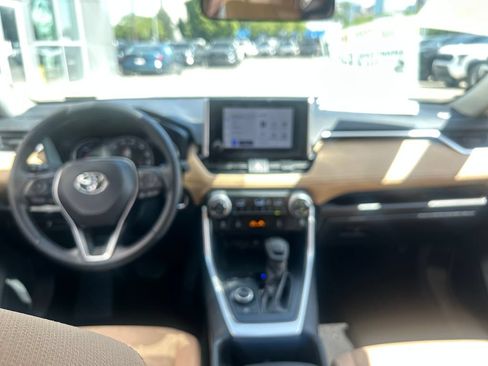 Certified 2025 Toyota RAV4 XLE w/ Convenience Package AWD/4WD image 13