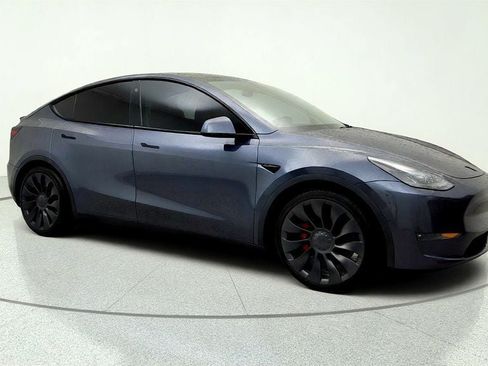Used 2023 Tesla Model Y Performance AWD/4WD image 3
