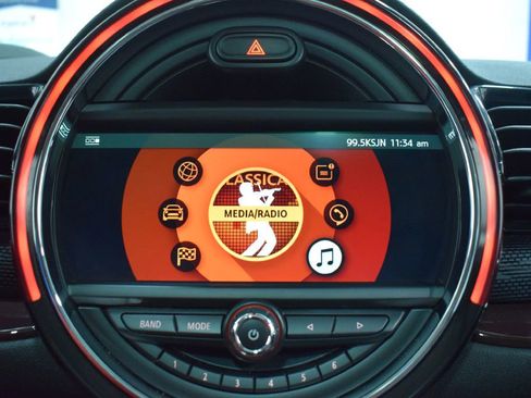 Used 2018 MINI Cooper Clubman S image 23