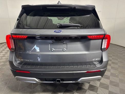 Used 2025 Ford Explorer Platinum w/ LUX Leather Package AWD/4WD image 8