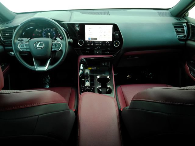 Used 2024 Lexus NX 250 FWD image 2