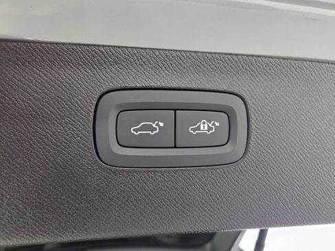 New 2026 Volvo XC90 B6 Plus w/ Protection Package Premier AWD/4WD image 47