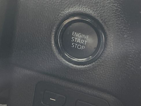Used 2025 Toyota Tundra SR5 w/ SR5 Convenience Package RWD image 23