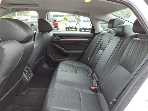 Used 2021 Honda Accord EX-L image 18