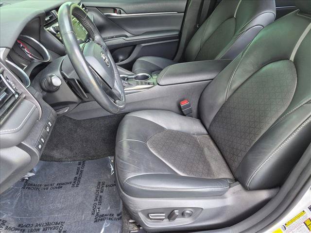 Used 2020 Toyota Camry XSE FWD image 14