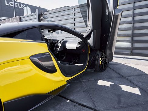Used 2019 McLaren 600LT image 25