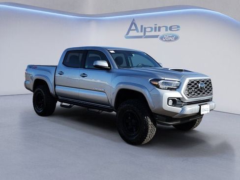Used 2022 Toyota Tacoma SR image 7