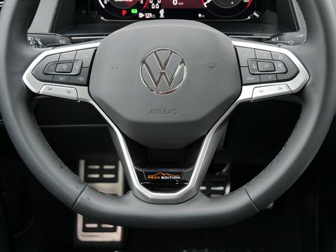 New 2026 Volkswagen Atlas Peak Edition AWD/4WD image 10