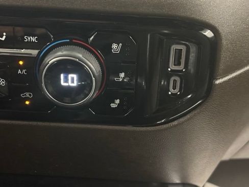 Used 2023 Chevrolet Silverado 1500 LTZ AWD/4WD image 40