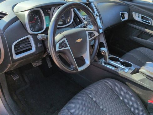 Used 2012 Chevrolet Equinox LT w/ Driver Convenience Package image 2