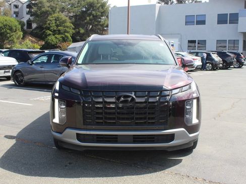 Used 2023 Hyundai Palisade Limited w/ Cargo Package FWD image 4