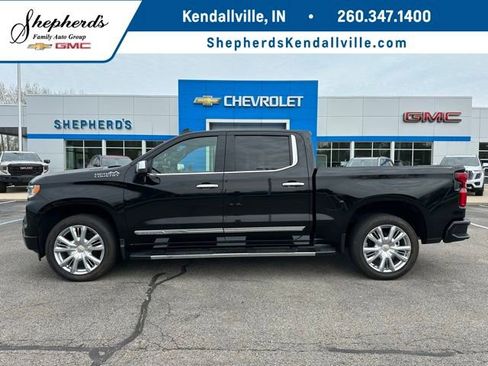 Used 2023 Chevrolet Silverado 1500 High Country w/ High Country Premium Package AWD/4WD image 1