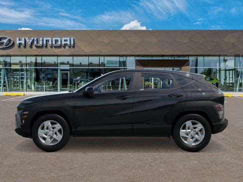 New 2027 Hyundai Kona SE FWD image 3