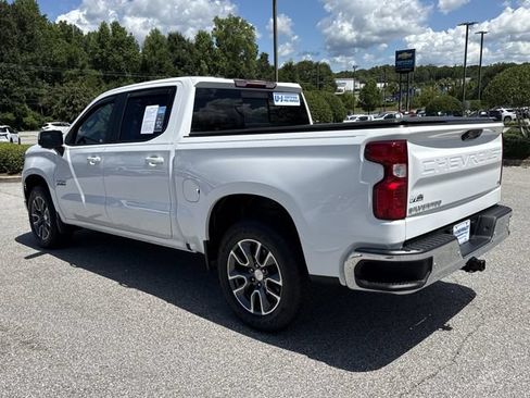 Used 2022 Chevrolet Silverado 1500 LT w/ Safety Package RWD image 5