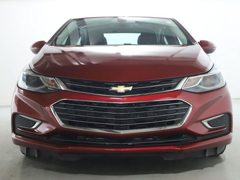 Used 2018 Chevrolet Cruze Premier image 5
