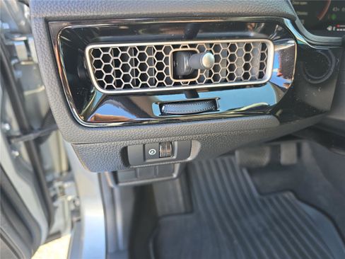 Used 2025 Honda Civic LX image 16