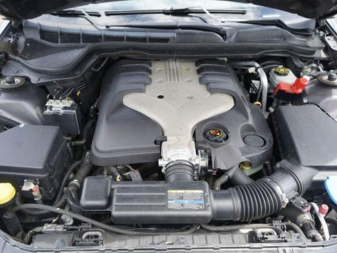 Used 2008 Pontiac G8 Sedan 4D w/ Comfort And Sound Package image 19